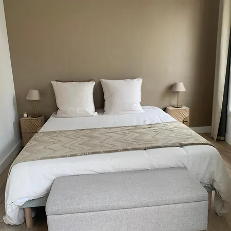 Apartment 2 Pieces Renove Parc Des Expositions Porte De Versailles *