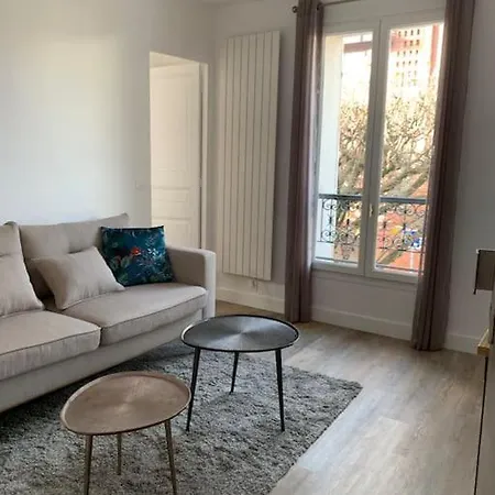 Apartment 2 Pieces Renove Parc Des Expositions Porte De Versailles